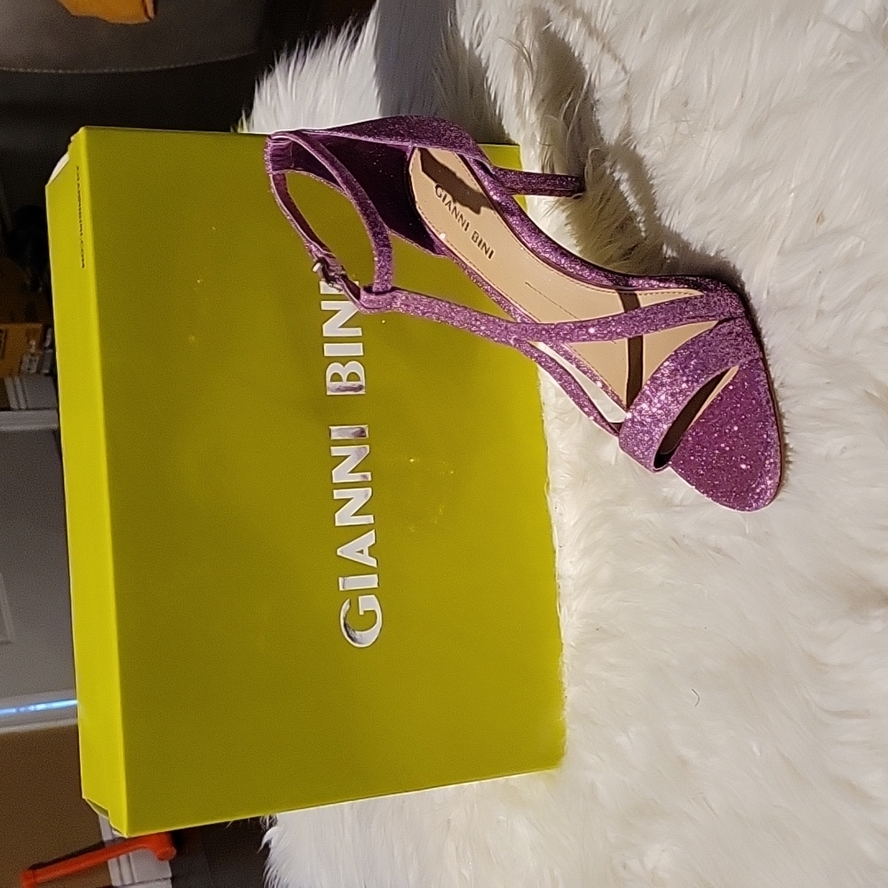 Gianni Bini Shaylinn heels